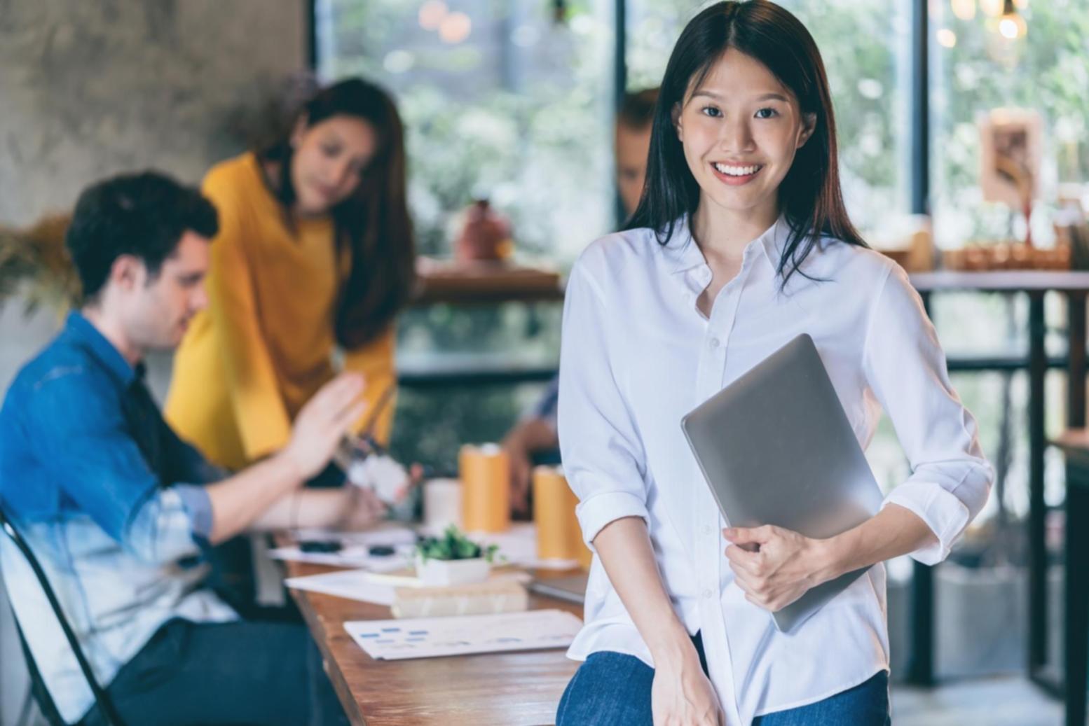 Modern learning environment with digital financial tools